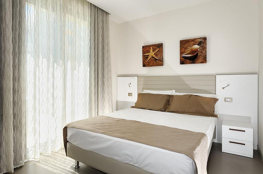 Hotel & Residence Cavalluccio Marino Rimini Exterior photo