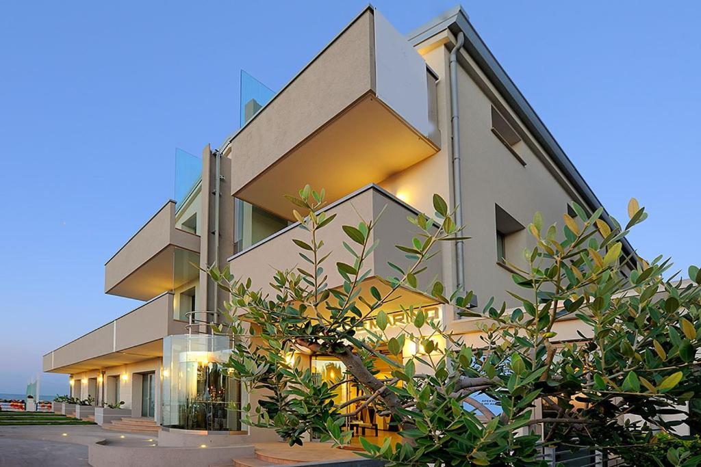 Hotel & Residence Cavalluccio Marino Rimini Exterior photo