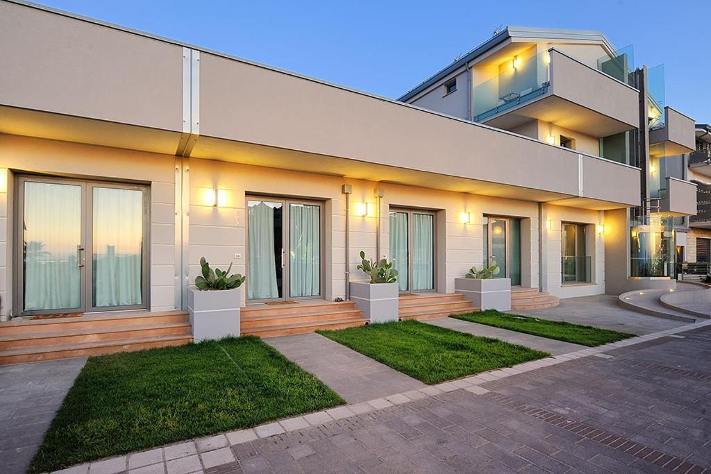 Hotel & Residence Cavalluccio Marino Rimini Exterior photo